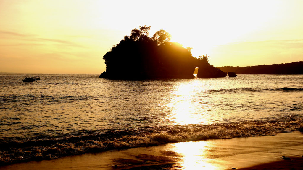 Sunset at Crystal Bay, Nusa Penida