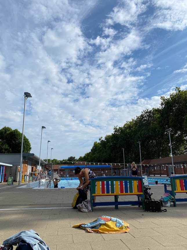 London Fields Lido